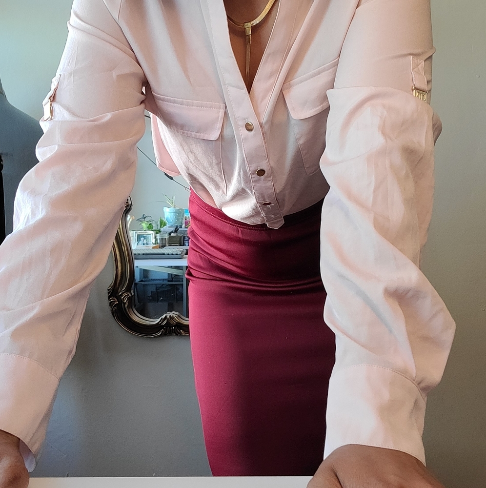 Glamorous Burgandy Pencil Skirt - Picture 4 of 8